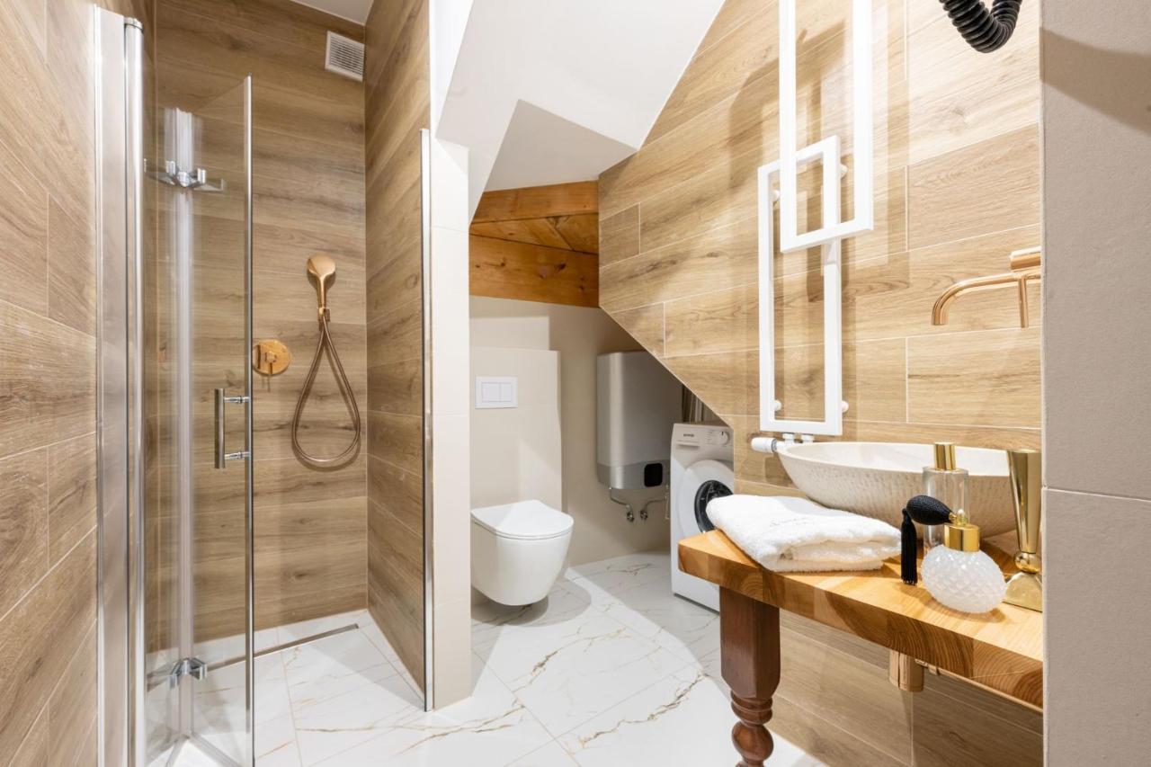 Apartamenty Krupowki Brama 27 Zakopane Esterno foto